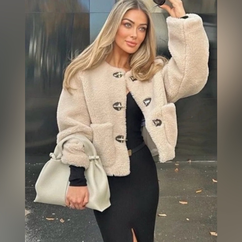 Zara Faux Shearling Jacket - Picture 3 of 12